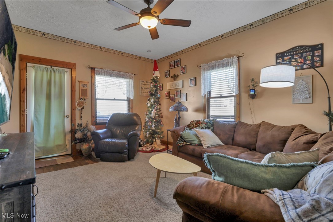 14824 Old Glory Rd, Lore City OH 43755