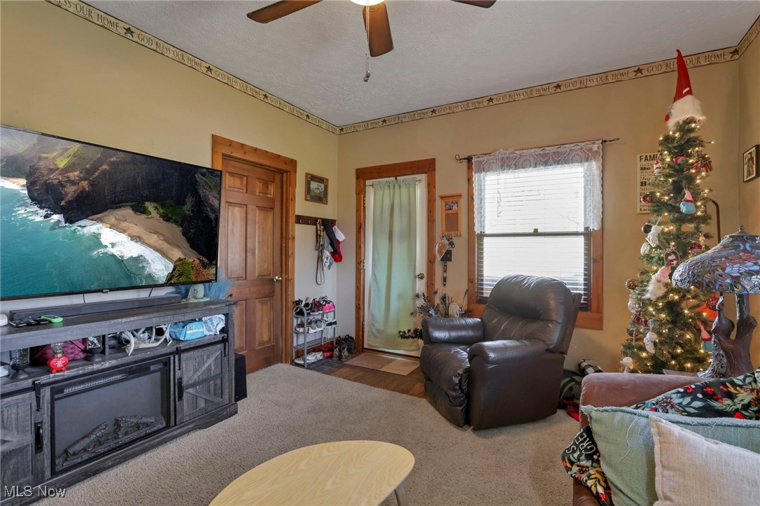 14824 Old Glory Rd, Lore City OH 43755