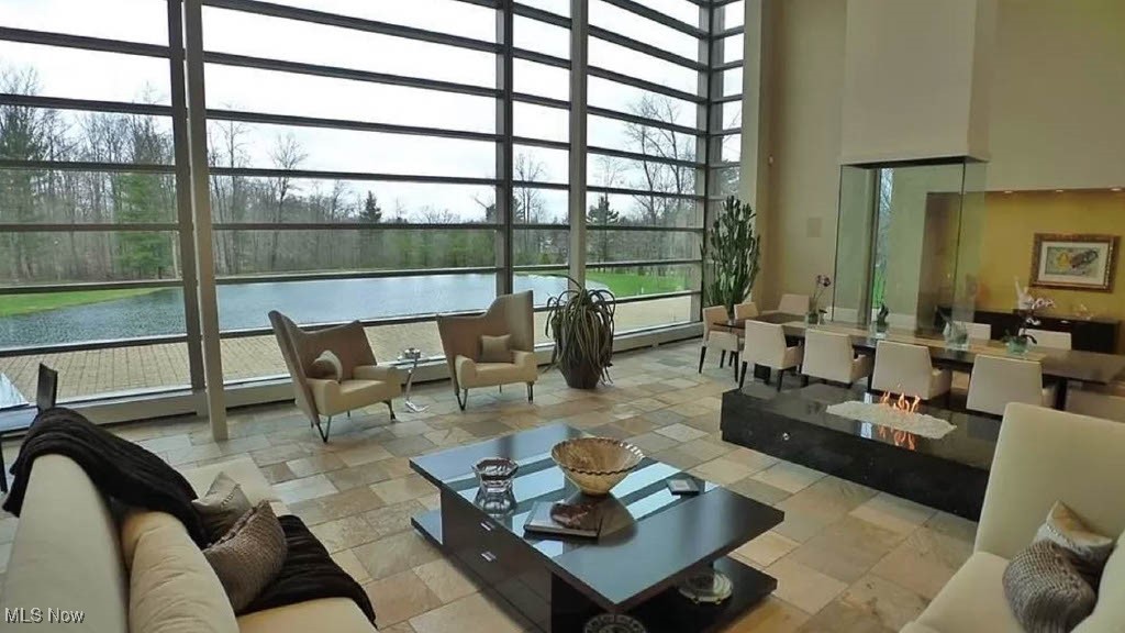 13695 County Line Road Chagrin Falls OH 44022