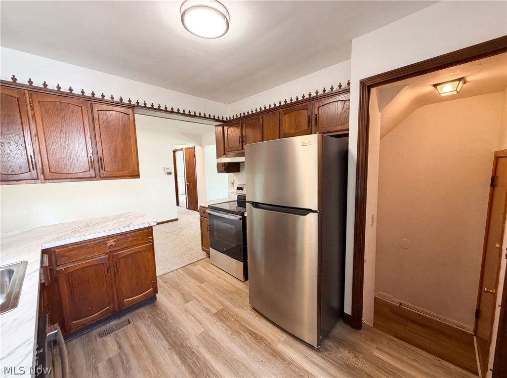 971 Learidge Road Cleveland OH 44124