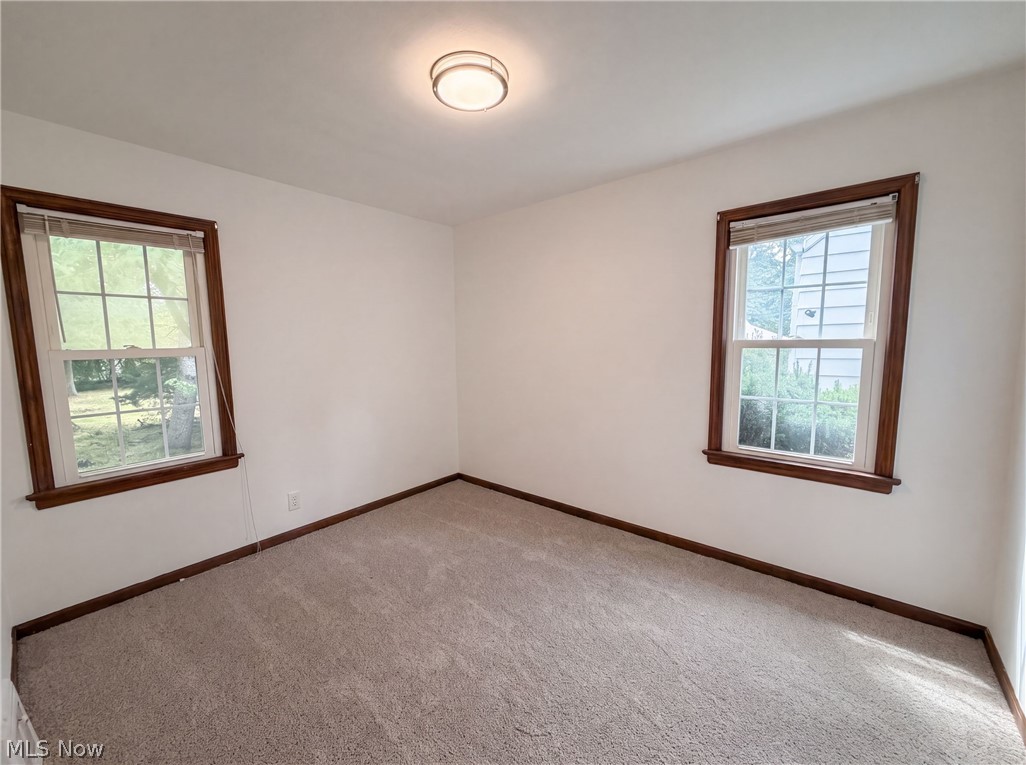 971 Learidge Road Cleveland OH 44124