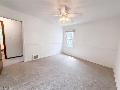 971 Learidge Road Cleveland OH 44124