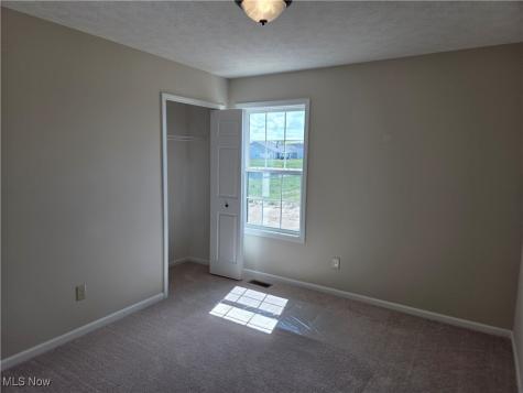 157 Stonecrest Trail Elyria OH 44035