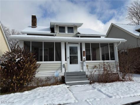 121 E 205th Street Euclid OH 44123
