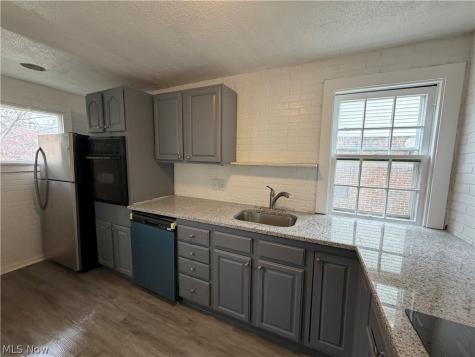 121 E 205th Street Euclid OH 44123