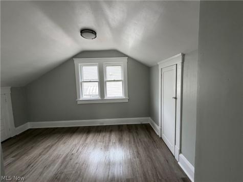 121 E 205th Street Euclid OH 44123