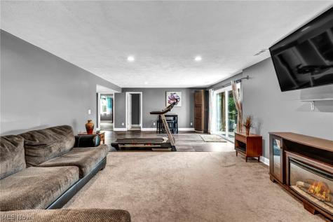 8780 Mapleleaf Drive Westfield Center OH 44251