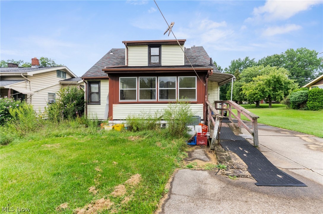 351 E Avondale Avenue Youngstown OH 44507