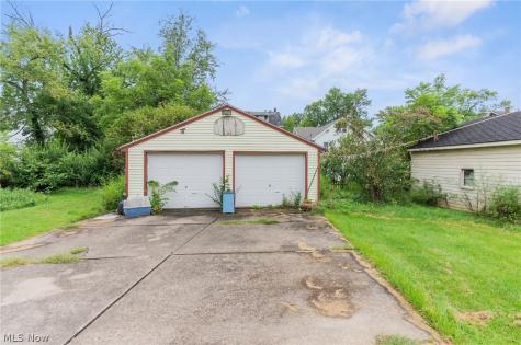 351 E Avondale Avenue Youngstown OH 44507
