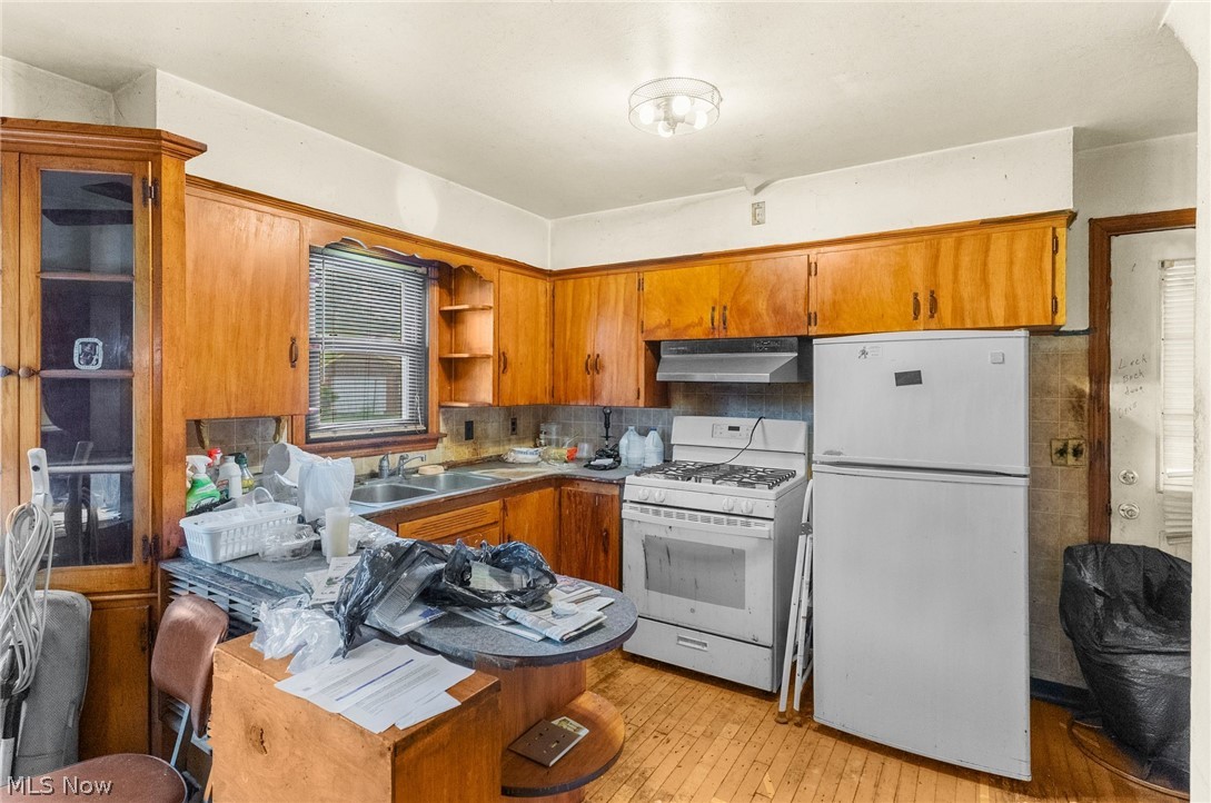 351 E Avondale Avenue Youngstown OH 44507