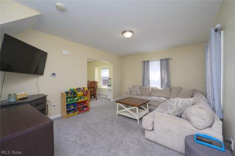 185 24th Street NW Barberton OH 44203