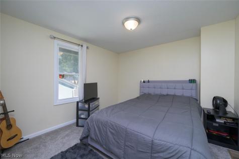 185 24th Street NW Barberton OH 44203