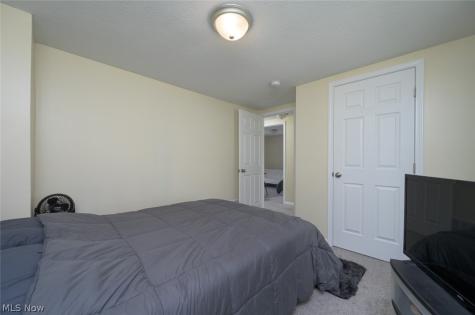 185 24th Street NW Barberton OH 44203