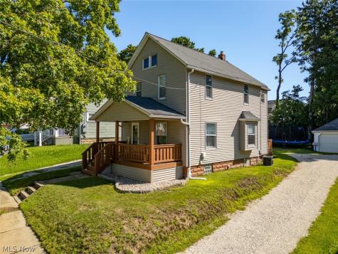 185 24th Street NW Barberton OH 44203