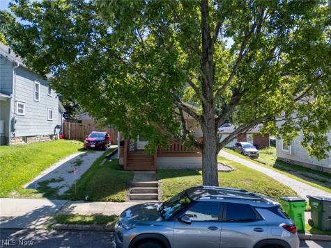 185 24th Street NW Barberton OH 44203