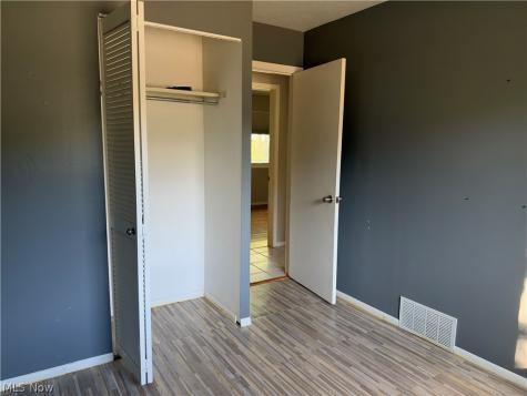 1930 Jo Ann Drive Parma OH 44134