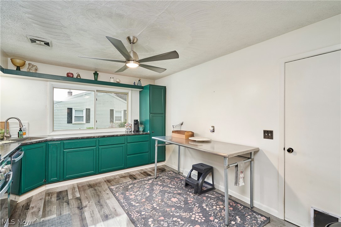 1730 Spring Valley Avenue NW Canton OH 44708