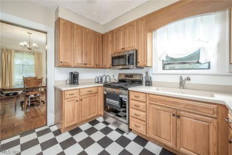 748 E Main Street Ravenna OH 44266