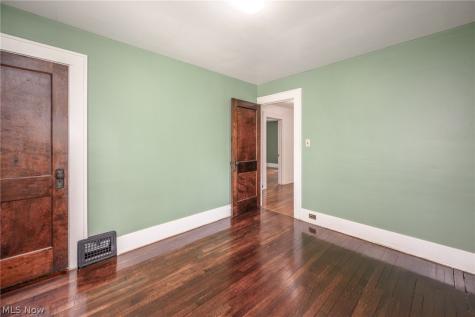 748 E Main Street Ravenna OH 44266