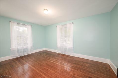 748 E Main Street Ravenna OH 44266