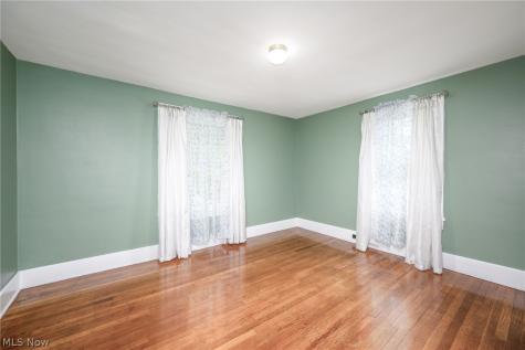 748 E Main Street Ravenna OH 44266