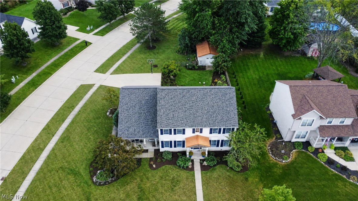 1008 Coopers Run Amherst OH 44001