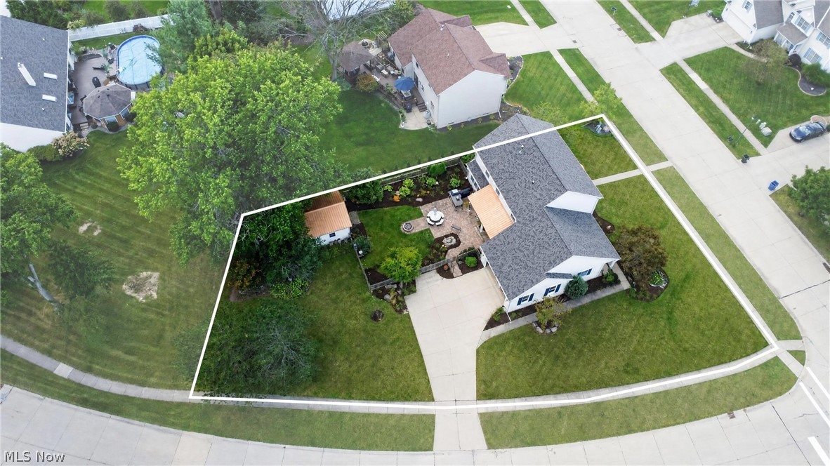 1008 Coopers Run Amherst OH 44001