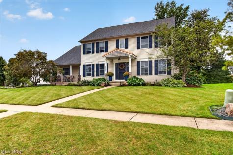 1008 Coopers Run Amherst OH 44001