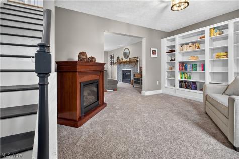 1008 Coopers Run Amherst OH 44001