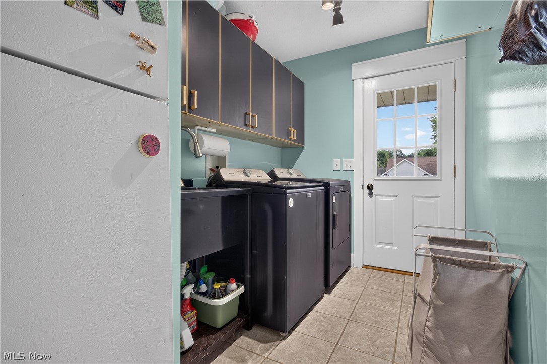 1008 Coopers Run Amherst OH 44001