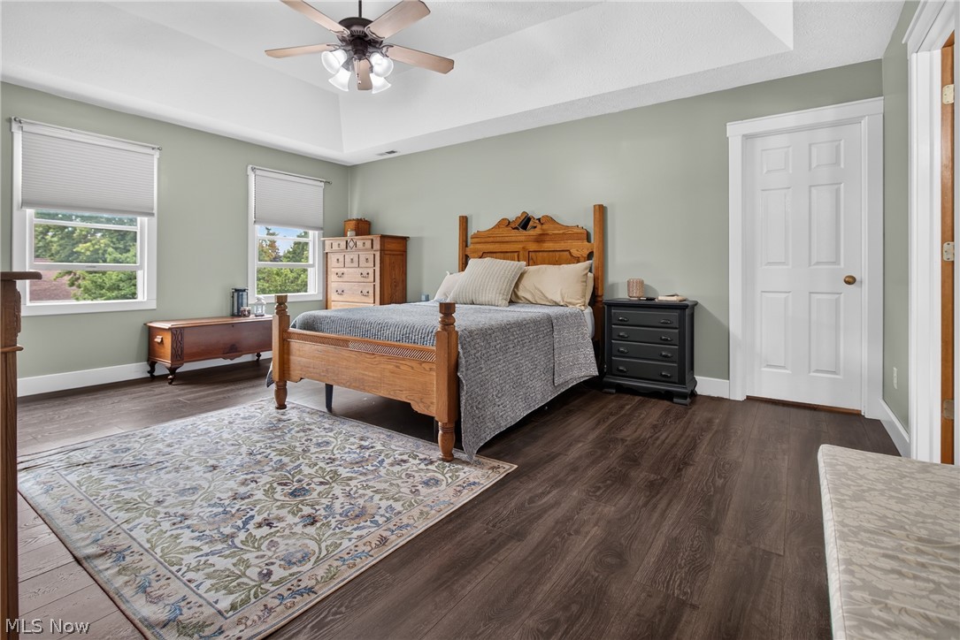 1008 Coopers Run Amherst OH 44001