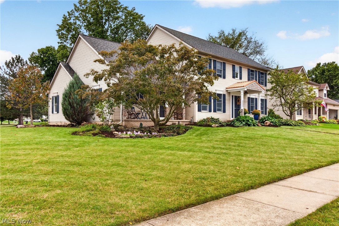 1008 Coopers Run Amherst OH 44001