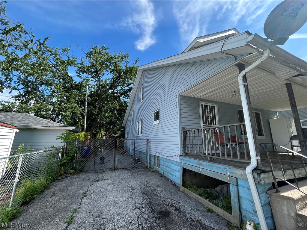 11619 Lenacrave Avenue Cleveland OH 44105