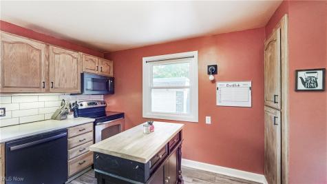 151 Inwood Boulevard Avon Lake OH 44012