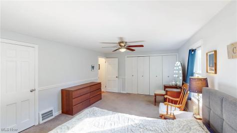 151 Inwood Boulevard Avon Lake OH 44012