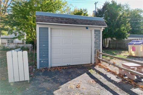 151 Inwood Boulevard Avon Lake OH 44012