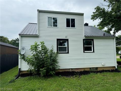 2310 Harmon Street NE Canton OH 44705