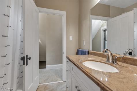 4458 W 48th Street Cleveland OH 44144