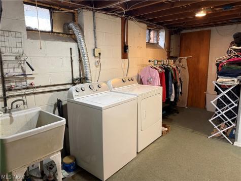 4601 W 221st Street Fairview Park OH 44126