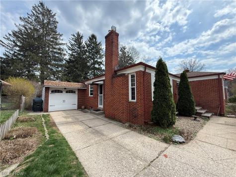 4601 W 221st Street Fairview Park OH 44126