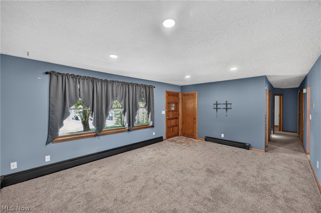 12377 Weygandt Street NW North Lawrence OH 44614