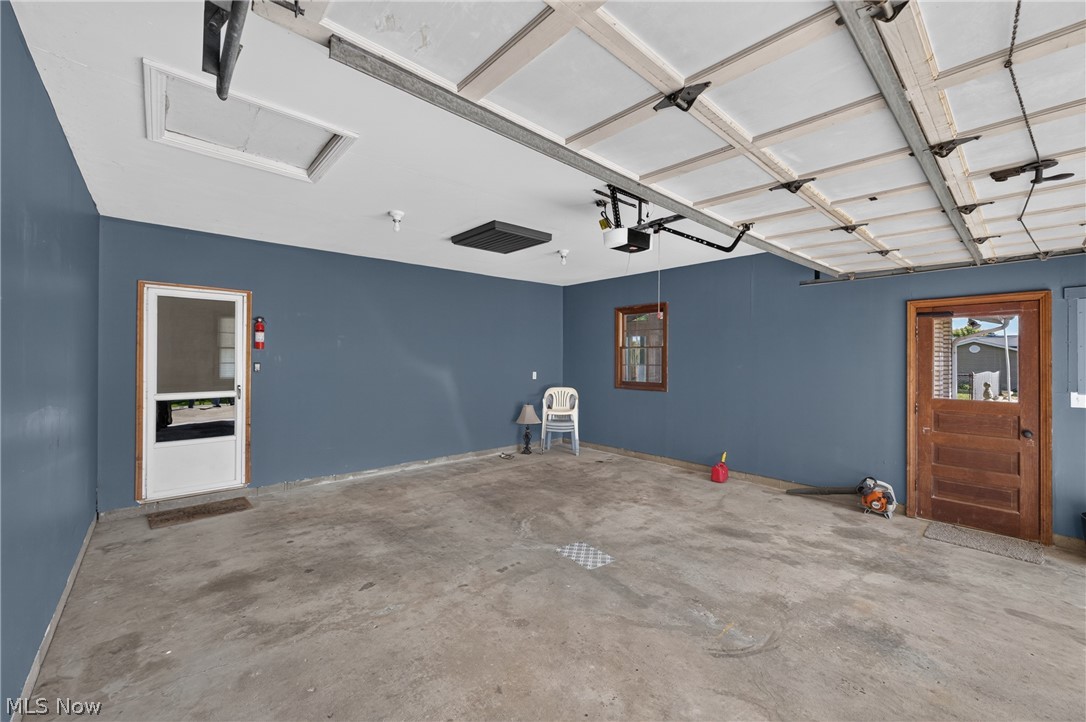 12377 Weygandt Street NW North Lawrence OH 44614