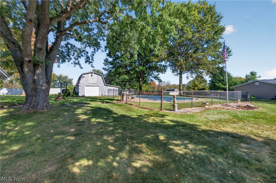 12377 Weygandt Street NW North Lawrence OH 44614
