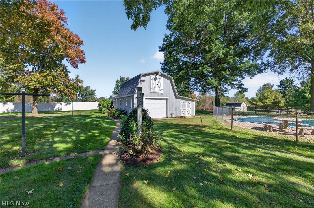 12377 Weygandt Street NW North Lawrence OH 44614