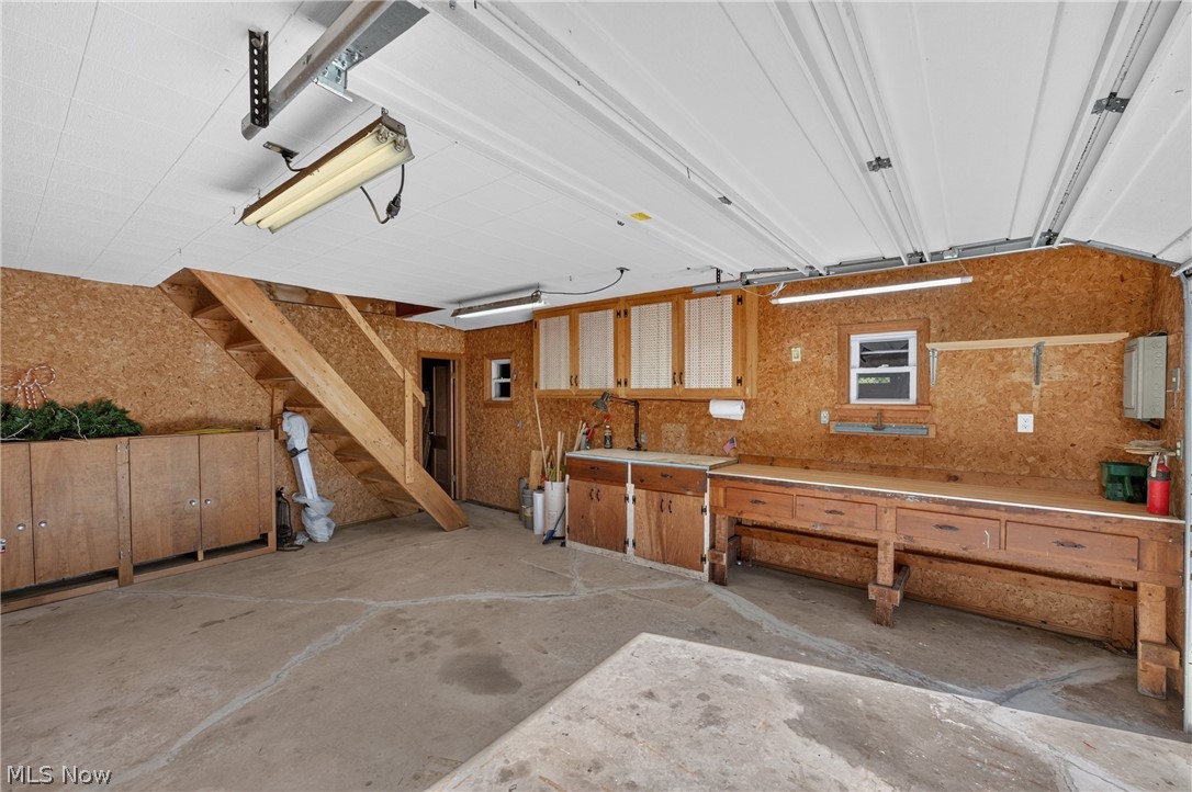 12377 Weygandt Street NW North Lawrence OH 44614