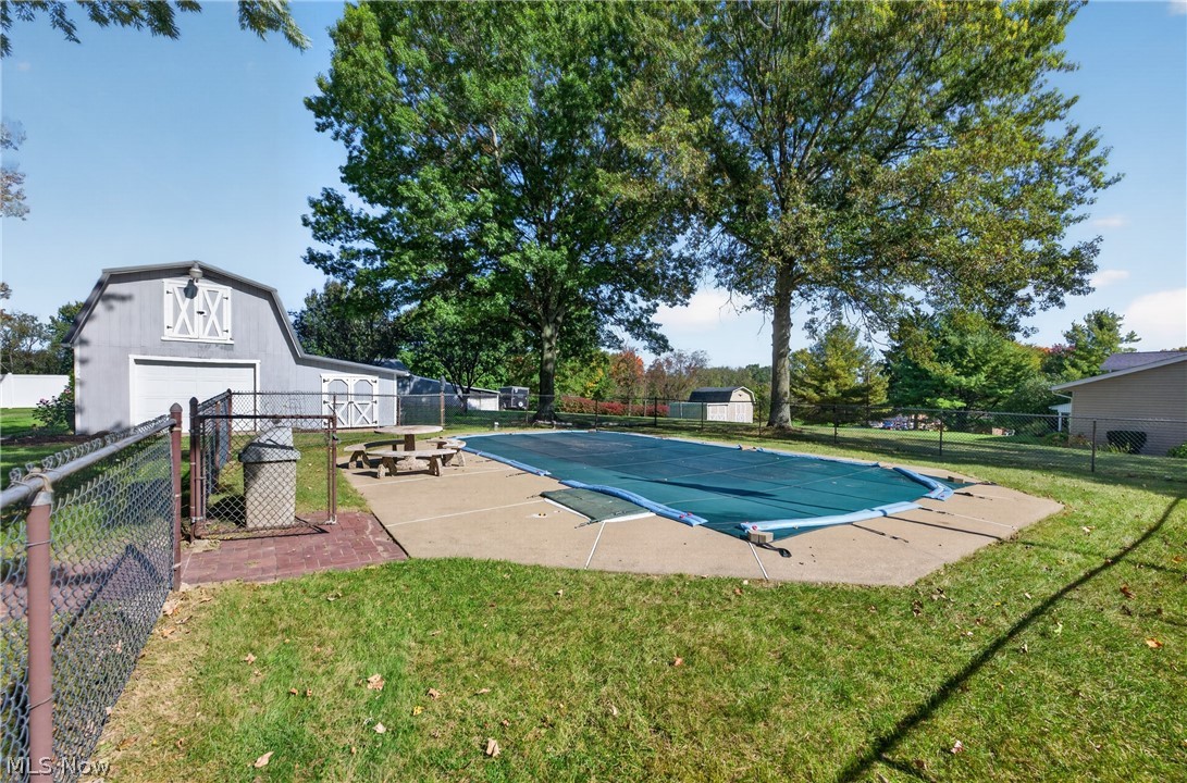 12377 Weygandt Street NW North Lawrence OH 44614