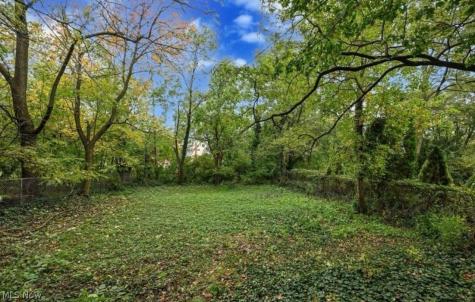2636 East Boulevard Cleveland OH 44104
