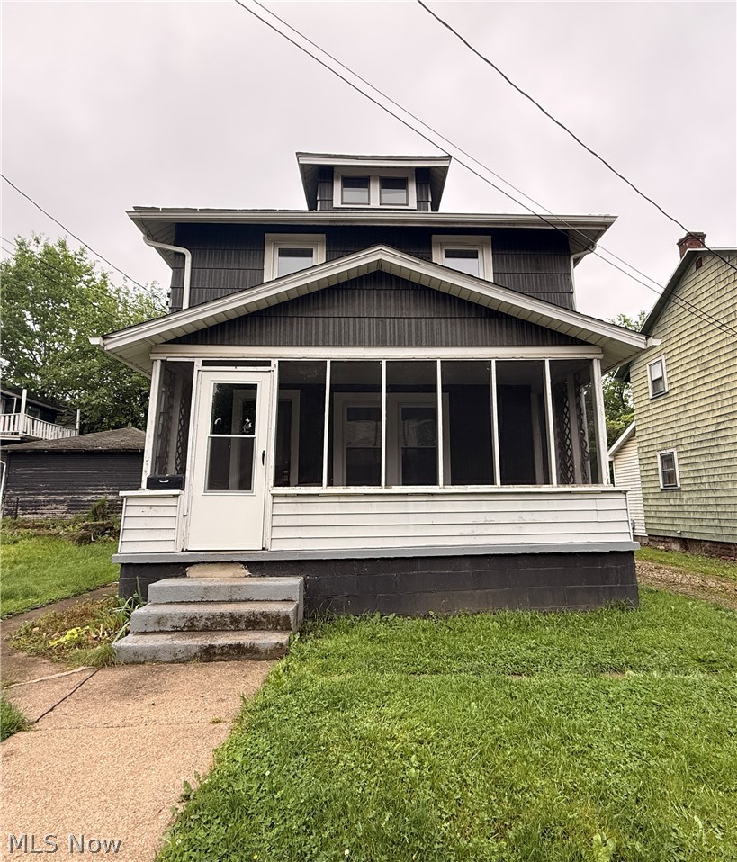 13 Burton Avenue NW Massillon OH 44646