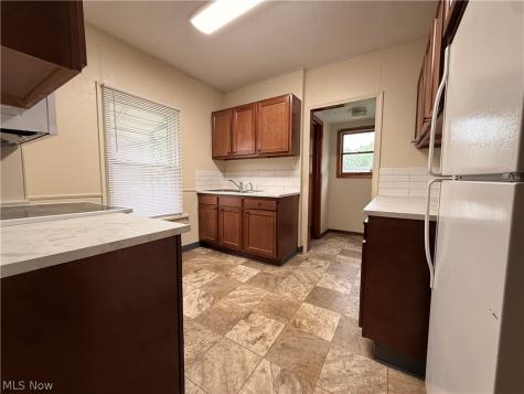 13 Burton Avenue NW Massillon OH 44646