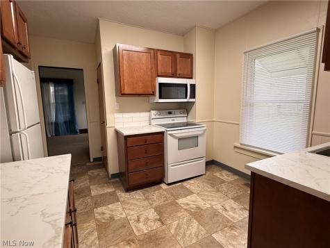 13 Burton Avenue NW Massillon OH 44646
